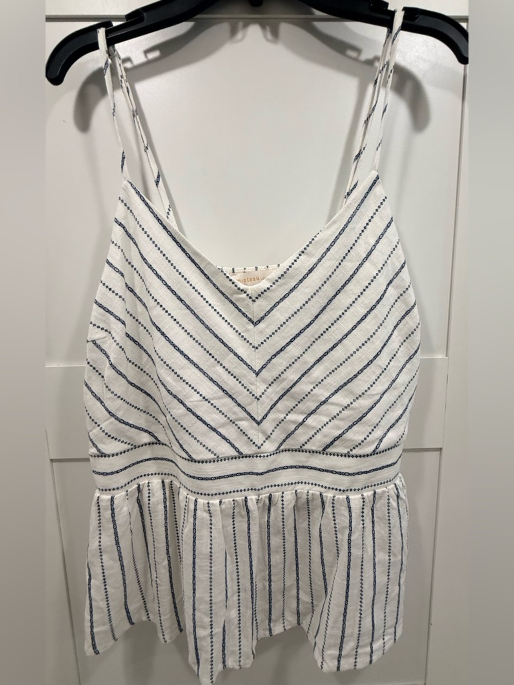 Monteau Los Angeles White/Navy Striped Summer Tank Top Blouse, size L; Like-New
